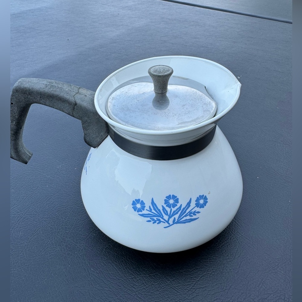 Vintage Corning Ware Blue Cornflower 6 Cup Tea Pot P-104 With Rare Backstamp - Picture 3 of 6